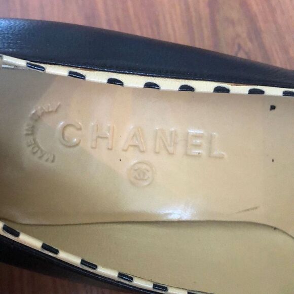 CHANEL Black and beige, low pumps pointy toe size 41 - Picture 3 of 11